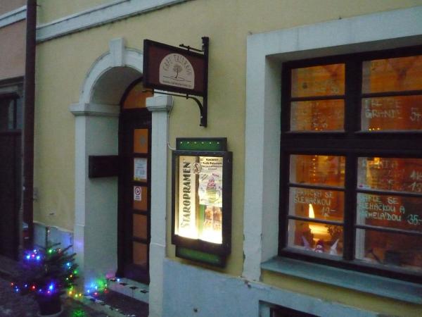 Vchod do Café Taleross